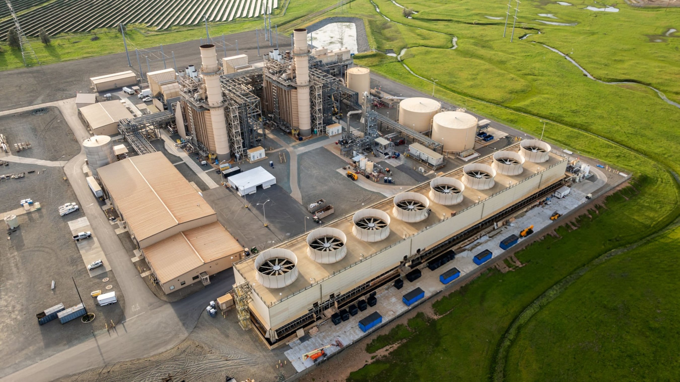 stock photo of a natural gas power plant. A 1,000-megawatt natural gas-fired facility located southeast of Sacramento, California.